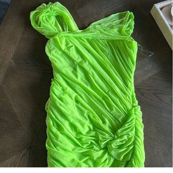 House of CB ADRIE NEON GREEN GATHERED MINI NWT Size M - Picture 8 of 9